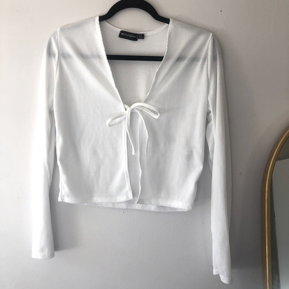 PrettyLittleThing White Rib Tie Front Crop Top ✨6 - Picture 3 of 5